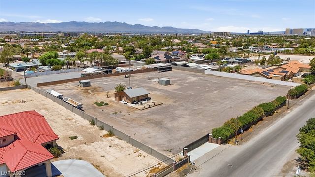 7987 East Placid Street, Las Vegas, NV 89123