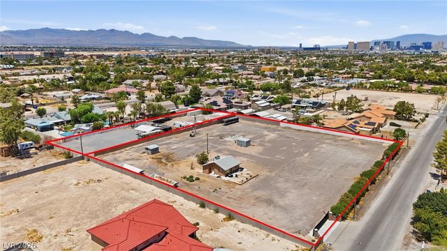 7987 East Placid Street, Las Vegas, NV 89123