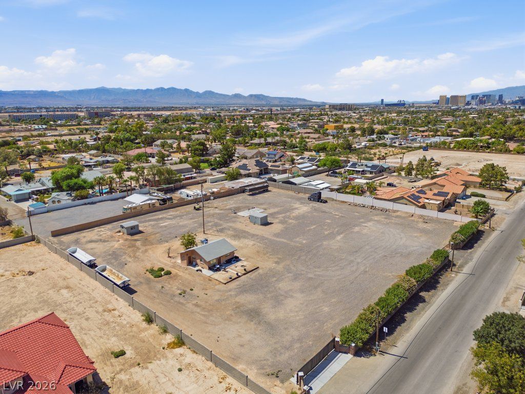 7987 East Placid Street, Las Vegas, NV 89123 — photo 3