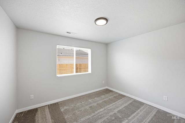 1085 Grass Pond Ave, Middleton, ID 83644
