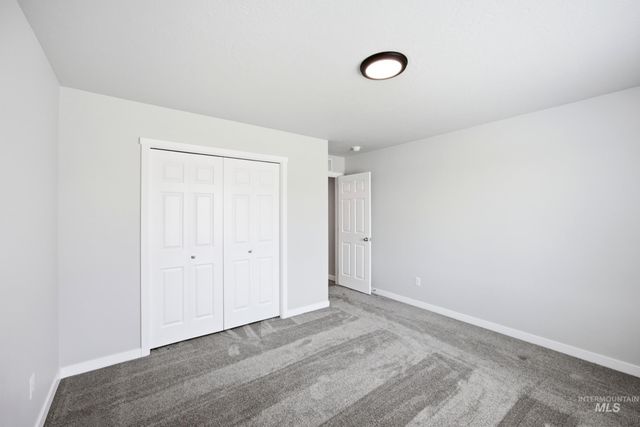 1085 Grass Pond Ave, Middleton, ID 83644