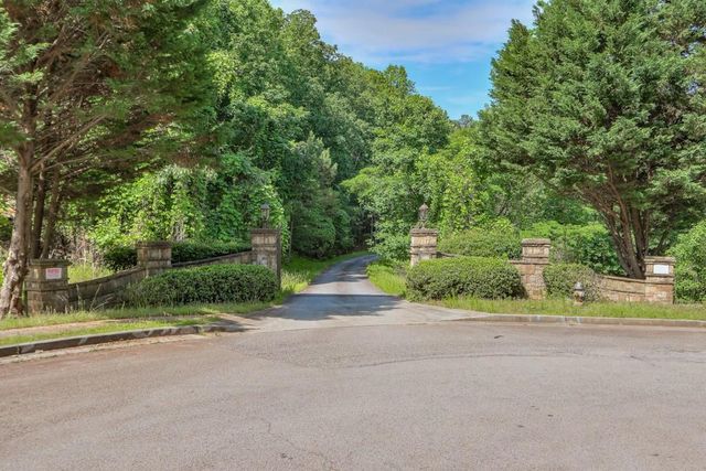 530 Bayberry Crossing Drive, Gainesville, GA 30501