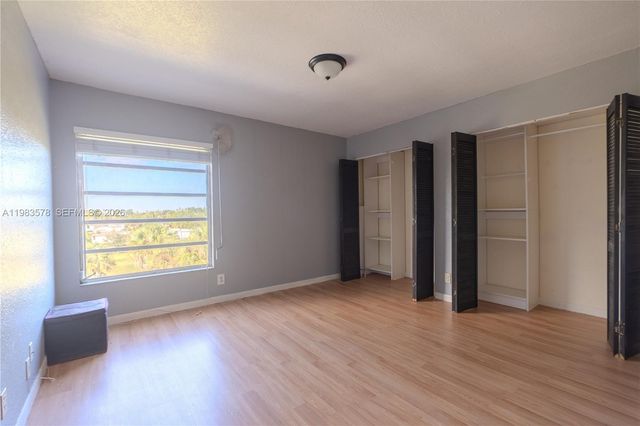 430 Commodore Dr 314, Plantation, FL 33325