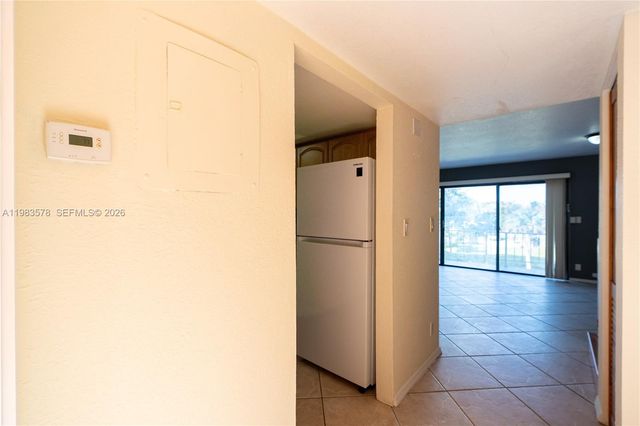 430 Commodore Dr 314, Plantation, FL 33325