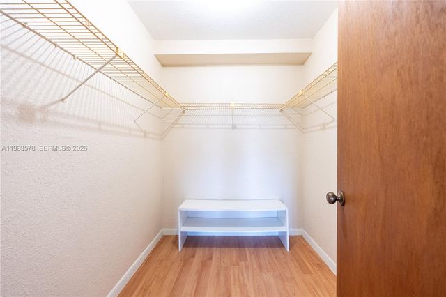 430 Commodore Dr 314, Plantation, FL 33325