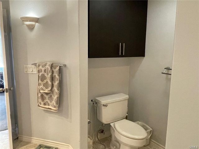 2233 Martin 413, Irvine, CA 92612