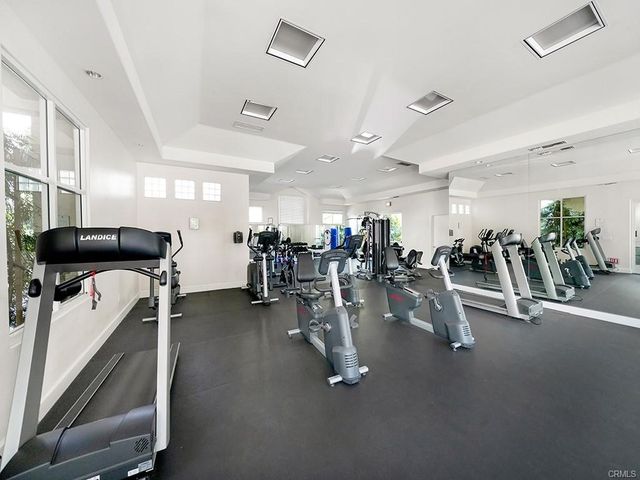 2233 Martin 413, Irvine, CA 92612