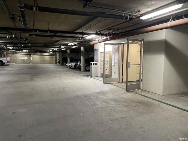 2233 Martin 413, Irvine, CA 92612