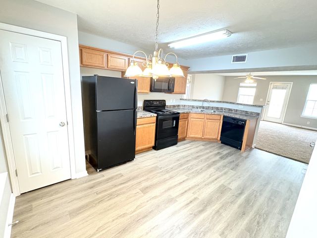 1008 Sitting Bull Xing, Murfreesboro, TN 37128
