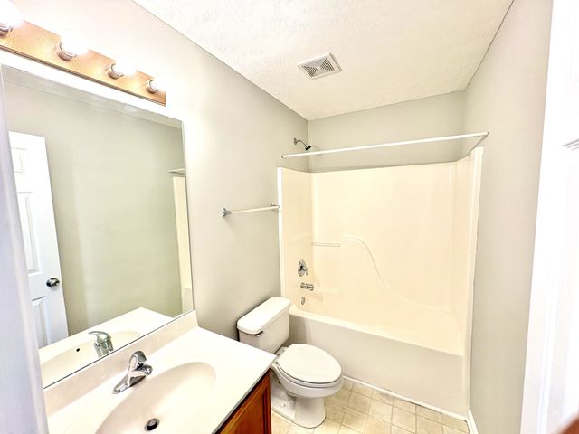 1008 Sitting Bull Xing, Murfreesboro, TN 37128