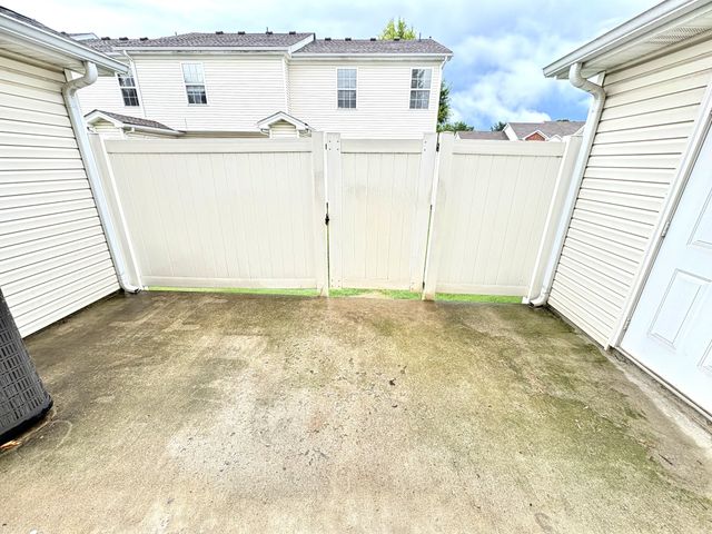 1008 Sitting Bull Xing, Murfreesboro, TN 37128