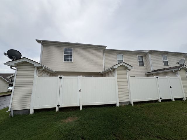 1008 Sitting Bull Xing, Murfreesboro, TN 37128