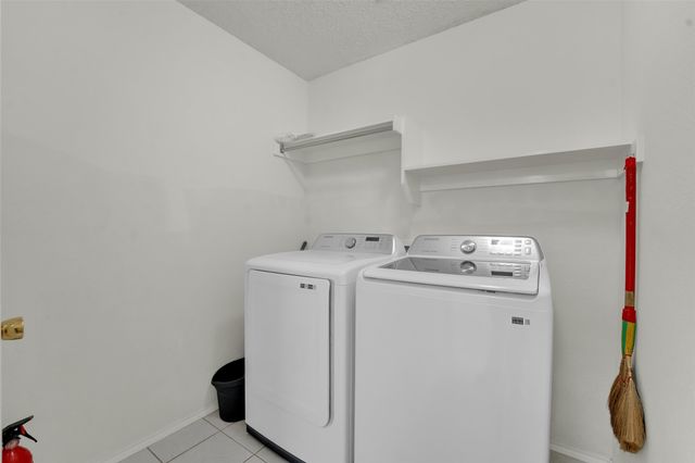 1407 Autumncrest Drive 5, Arlington, TX 76002