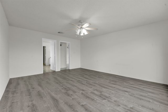1407 Autumncrest Drive 5, Arlington, TX 76002