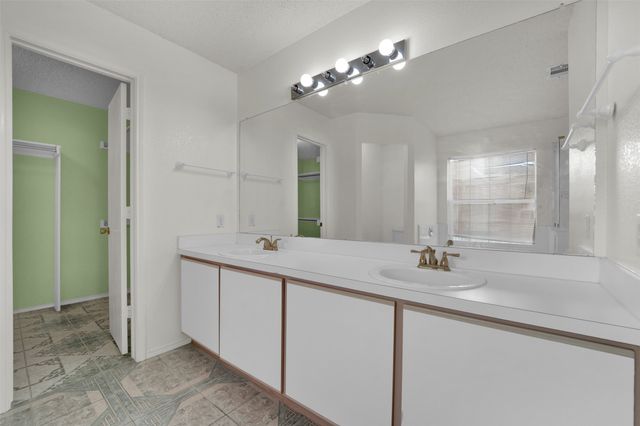 1407 Autumncrest Drive 5, Arlington, TX 76002