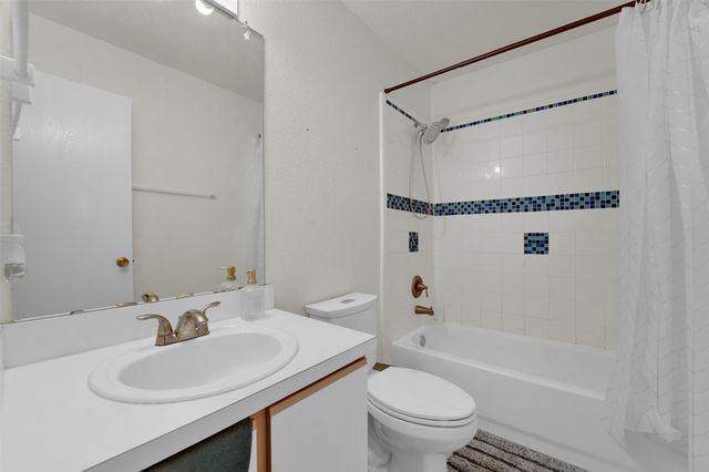 1407 Autumncrest Drive 5, Arlington, TX 76002