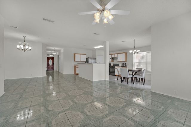 1407 Autumncrest Drive 5, Arlington, TX 76002