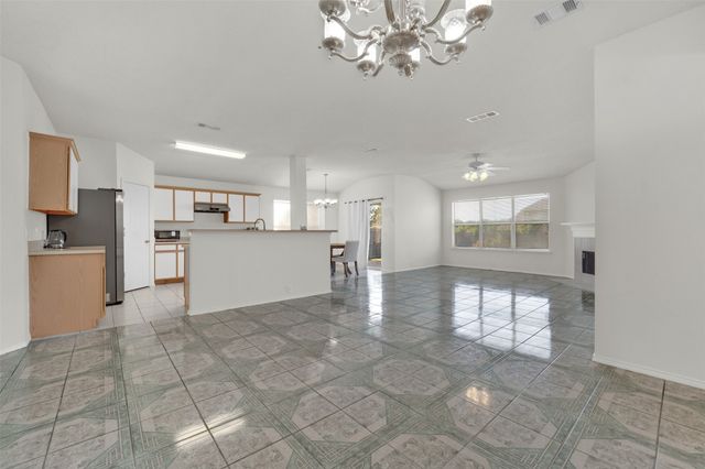 1407 Autumncrest Drive 5, Arlington, TX 76002