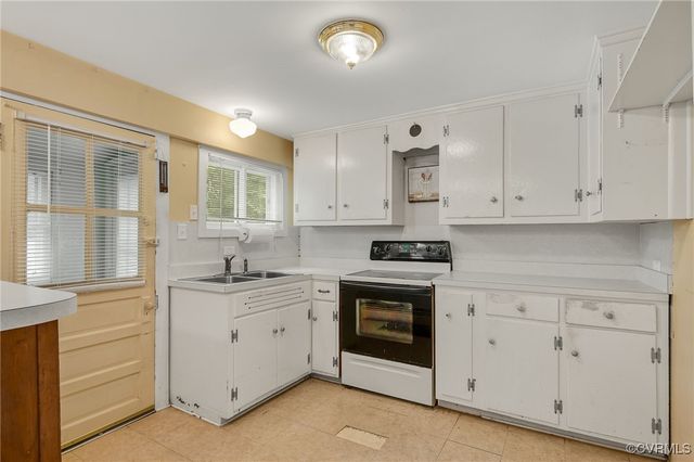 6111 Elko Rd, Sandston, VA 23150