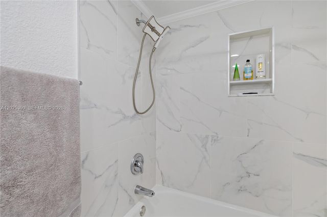 9046 NW 121st Terrace 90, Hialeah Gardens, FL 33018