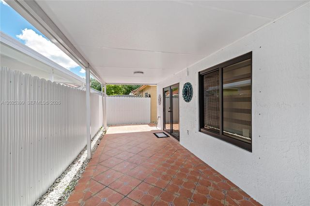 9046 NW 121st Terrace 90, Hialeah Gardens, FL 33018