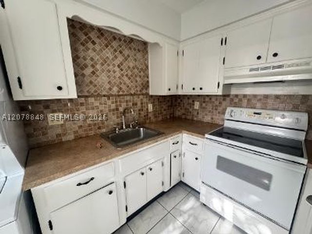 2344 NE 12th St 7, Pompano Beach, FL 33062
