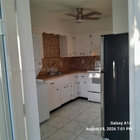 2344 NE 12th St 7, Pompano Beach, FL 33062