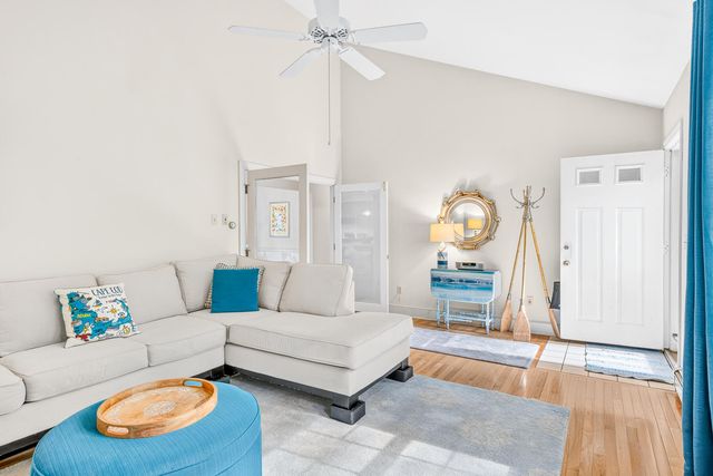 5 Green View Circle, Sandwich, MA 02563