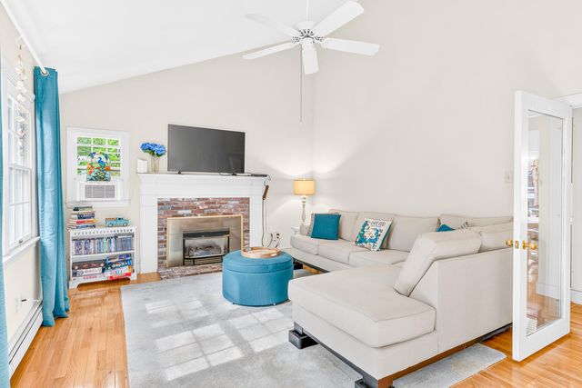 5 Green View Circle, Sandwich, MA 02563