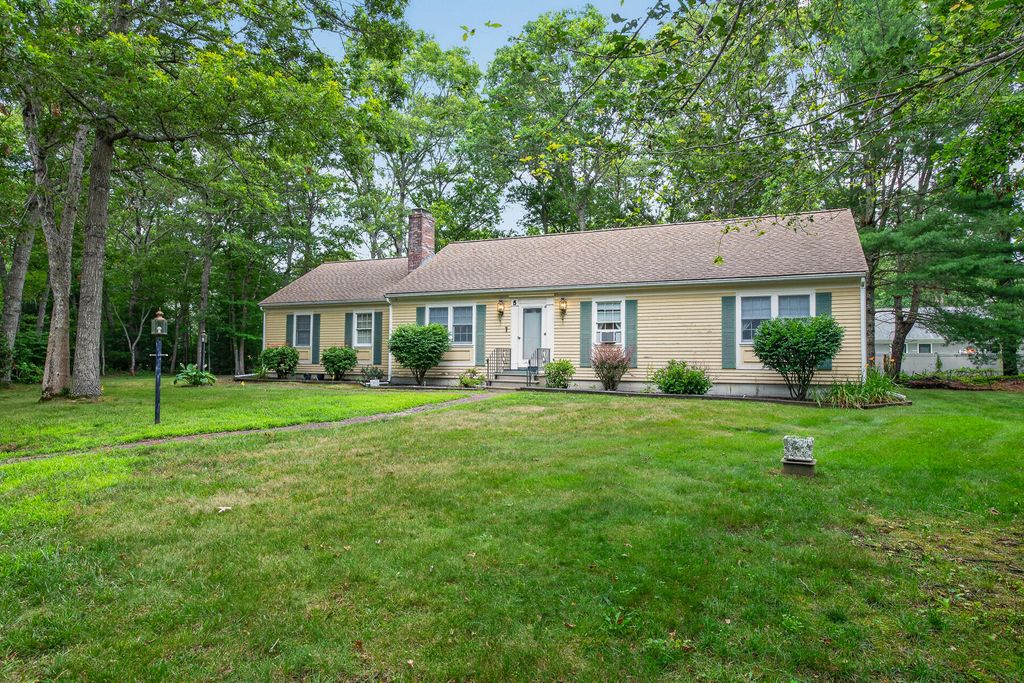5 Green View Circle, Sandwich, MA 02563