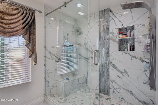 3419 E ROSEMONTE Drive, Phoenix, AZ 85050