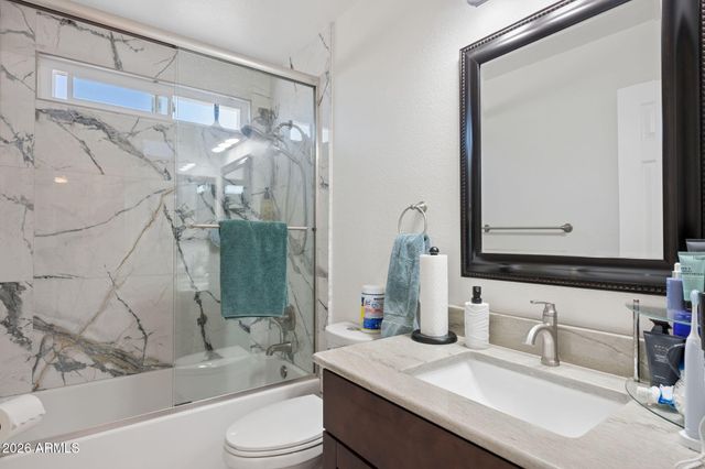 3419 E ROSEMONTE Drive, Phoenix, AZ 85050