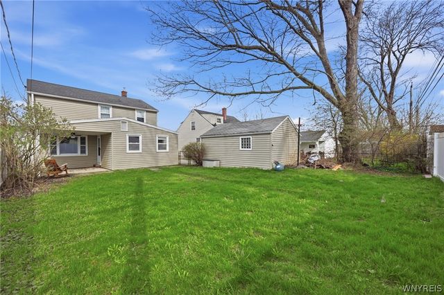74 Sherwin Drive, Tonawanda, NY 14150