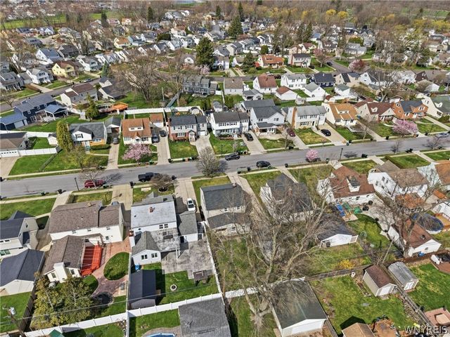 74 Sherwin Drive, Tonawanda, NY 14150