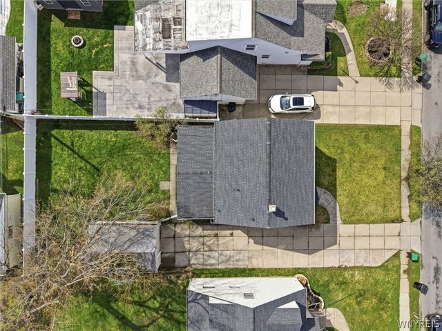 74 Sherwin Drive, Tonawanda, NY 14150