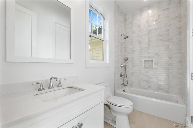 8 Dell Road, Scarsdale, NY 10583