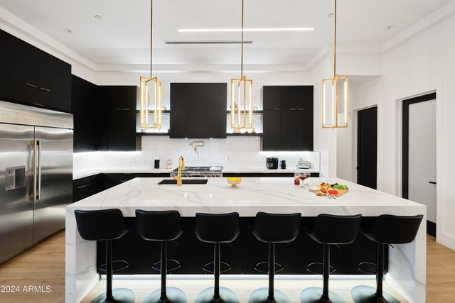 7707 E 3rd Street, Scottsdale, AZ 85251