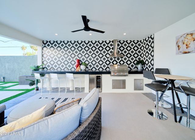 7707 E 3rd Street, Scottsdale, AZ 85251