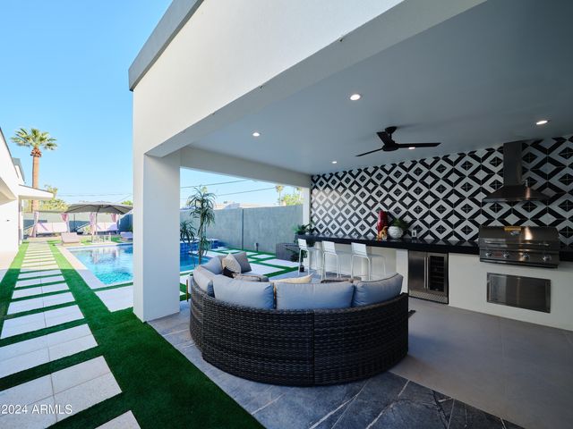 7707 E 3rd Street, Scottsdale, AZ 85251