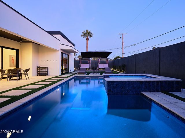 7707 E 3rd Street, Scottsdale, AZ 85251