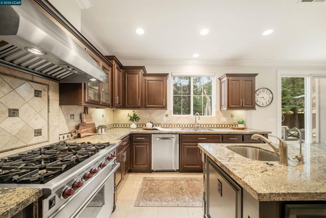 21 Rockhaven Ln, Danville, CA 94526