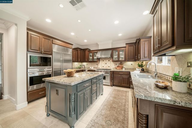 21 Rockhaven Ln, Danville, CA 94526