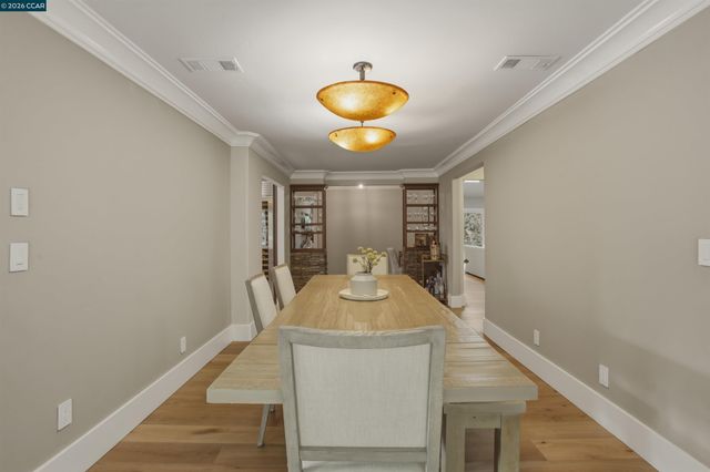 181 Alegra Ln, Walnut Creek, CA 94598