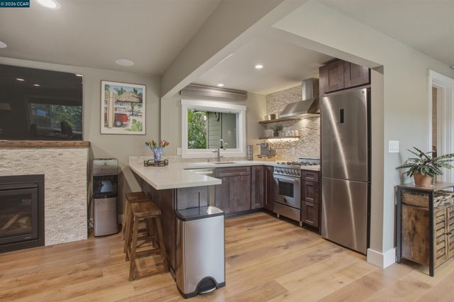 181 Alegra Ln, Walnut Creek, CA 94598