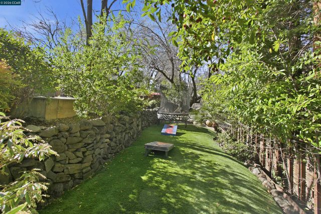 181 Alegra Ln, Walnut Creek, CA 94598