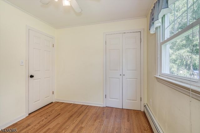 77 Pine St, Newton Town, NJ 07860