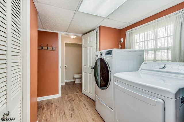 77 Pine St, Newton Town, NJ 07860