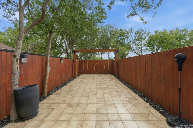2315 Athel, San Antonio, TX 78237
