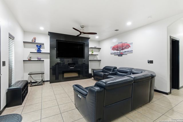 2315 Athel, San Antonio, TX 78237