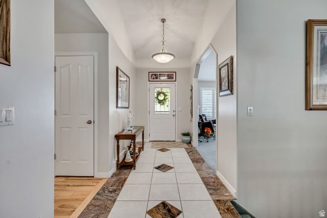 10027 S EDEN RIDGE DR, South Jordan, UT 84095